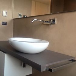 bagno in microcemento