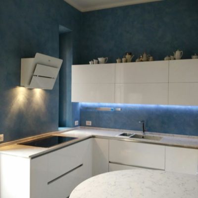 cucina rivestimento cemento strutturato colore a campione 2