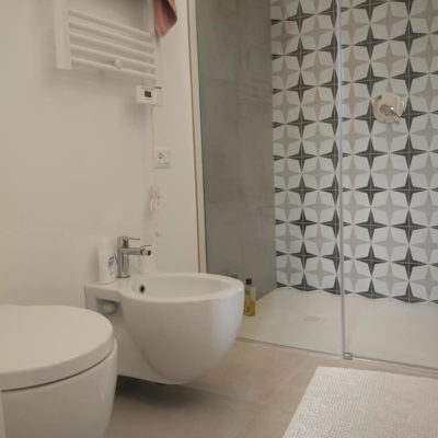 rifacimento rivestimenti bagno
