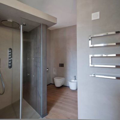 piatto doccia in microcemento