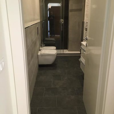 ristrutturazione bagno gres porcellanato