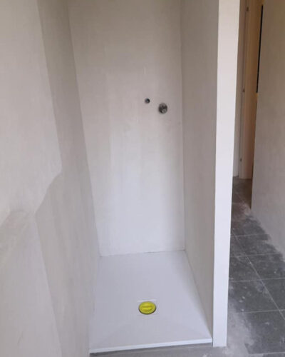 box doccia rivestito in microcemento milano