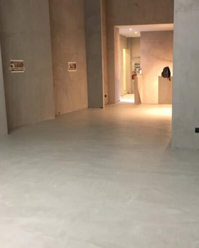 microcemento per show room a milano