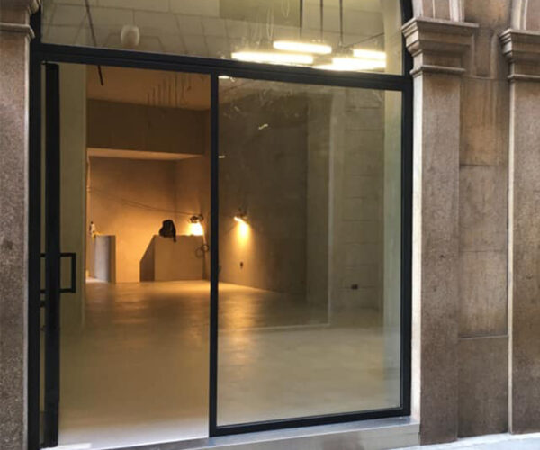 pavimento in microcemento per show room