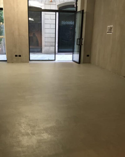 posa microcemento per show room a milano