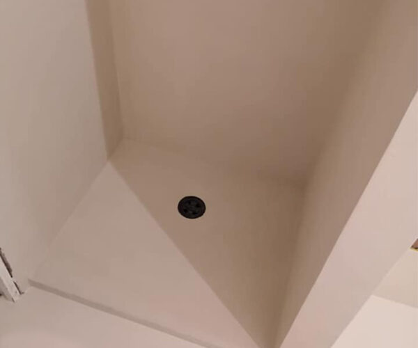 rivestimento in microcemto box doccia