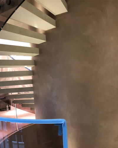 rivestimento in microcemento vano scala provincia di milano