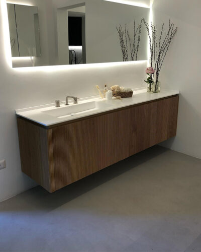 microcemento posato in attivita commerciale