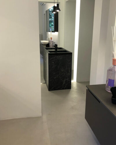 resina cementizia showroom di milano
