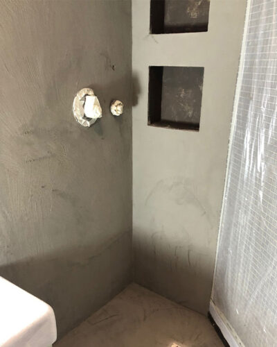 rivestimento box doccia in microcemento milano